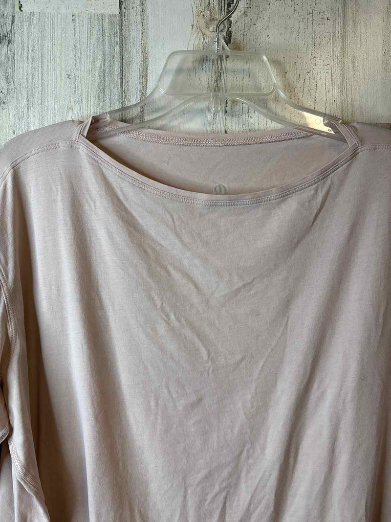 LuLuLemon Size S Shirt