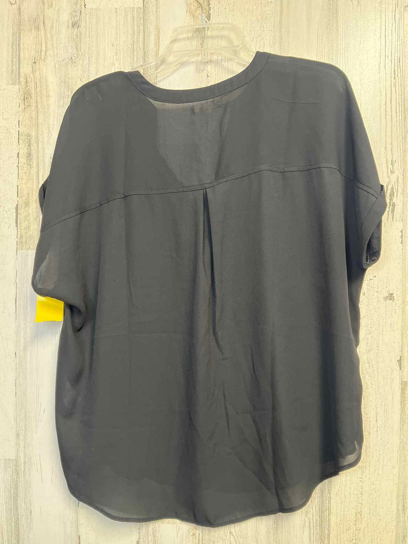 Maurices Size XL Shirt