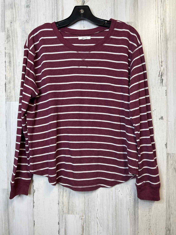 Maurices Size M Shirt