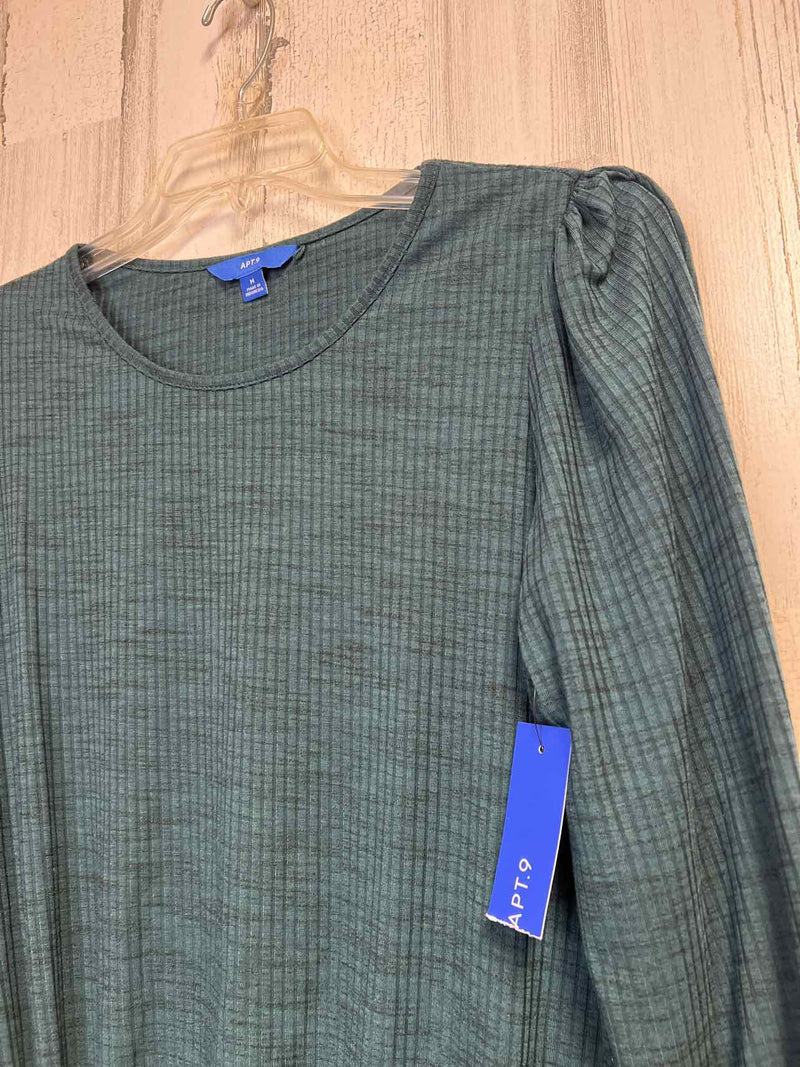Apt. 9 Size M Shirt