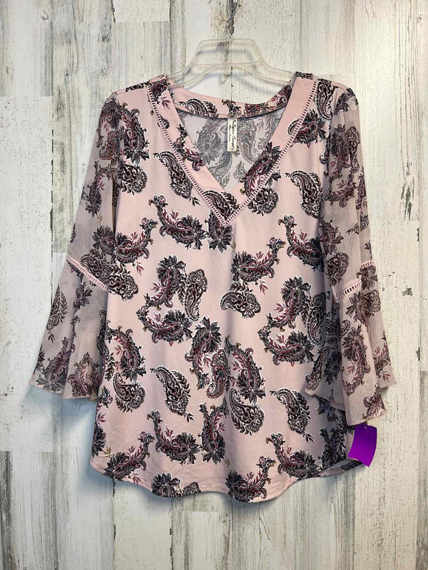 Boutique Size M Shirt