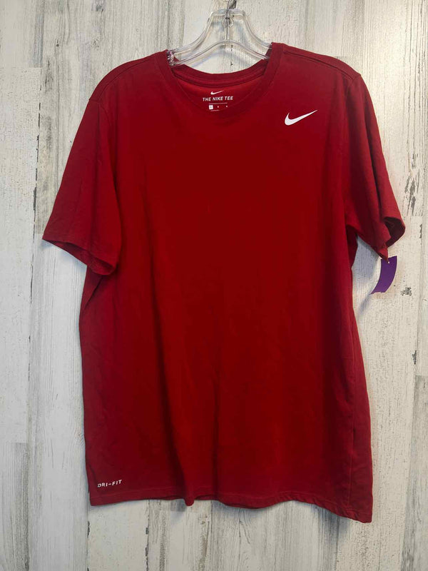 Size L Nike Shirt