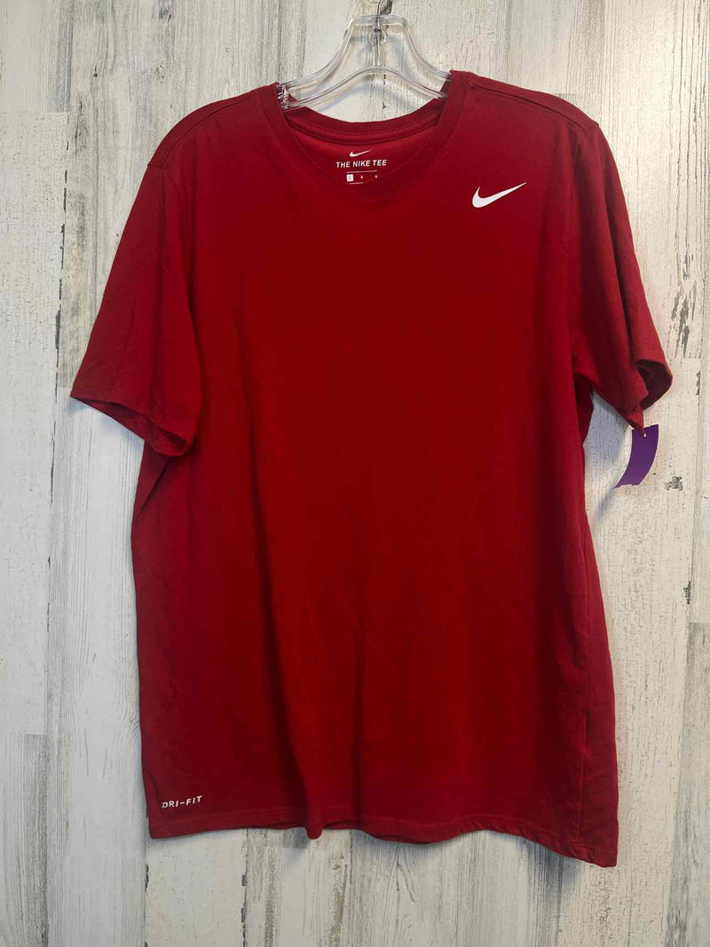 Size L Nike Shirt