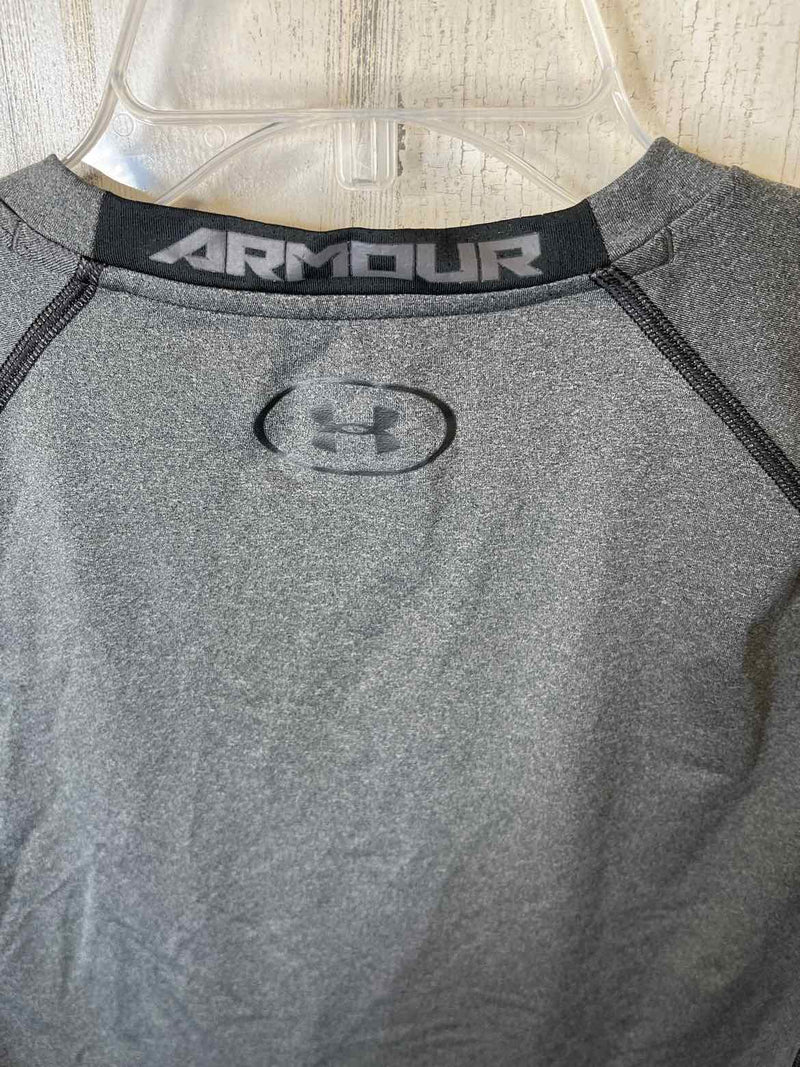 Size XL Under Armour Shirt