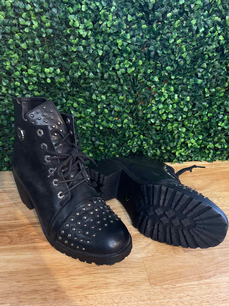 Shoe Size 10 Milwaukee Boots