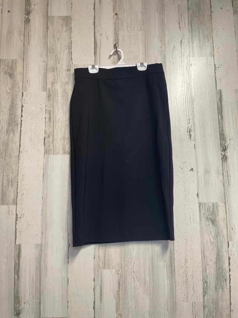 Size M Liz Claiborne Skirt