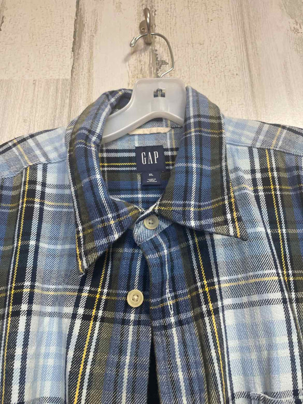 Size XL GAP Shirt