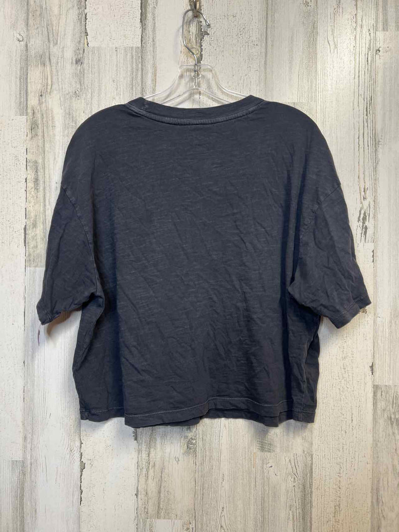 Universal Thread Size XL Shirt
