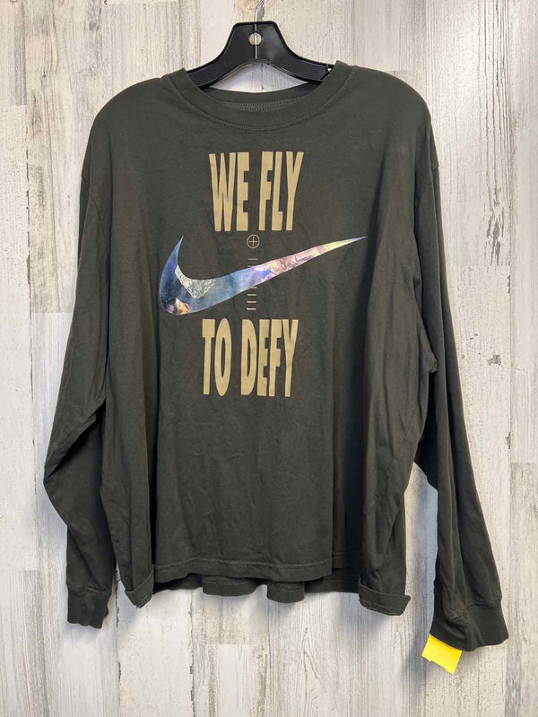 Size XXL Nike Shirt