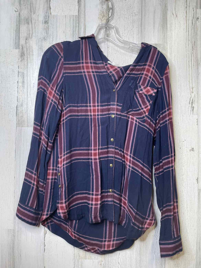 Maurices Size S Shirt