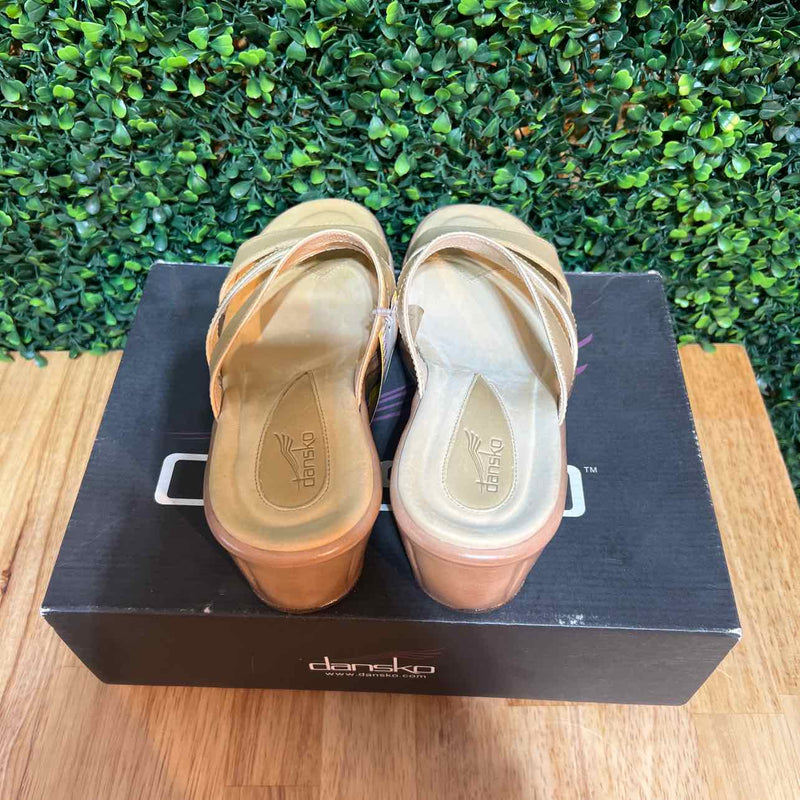 Shoe Size 7 Dansko Sandals