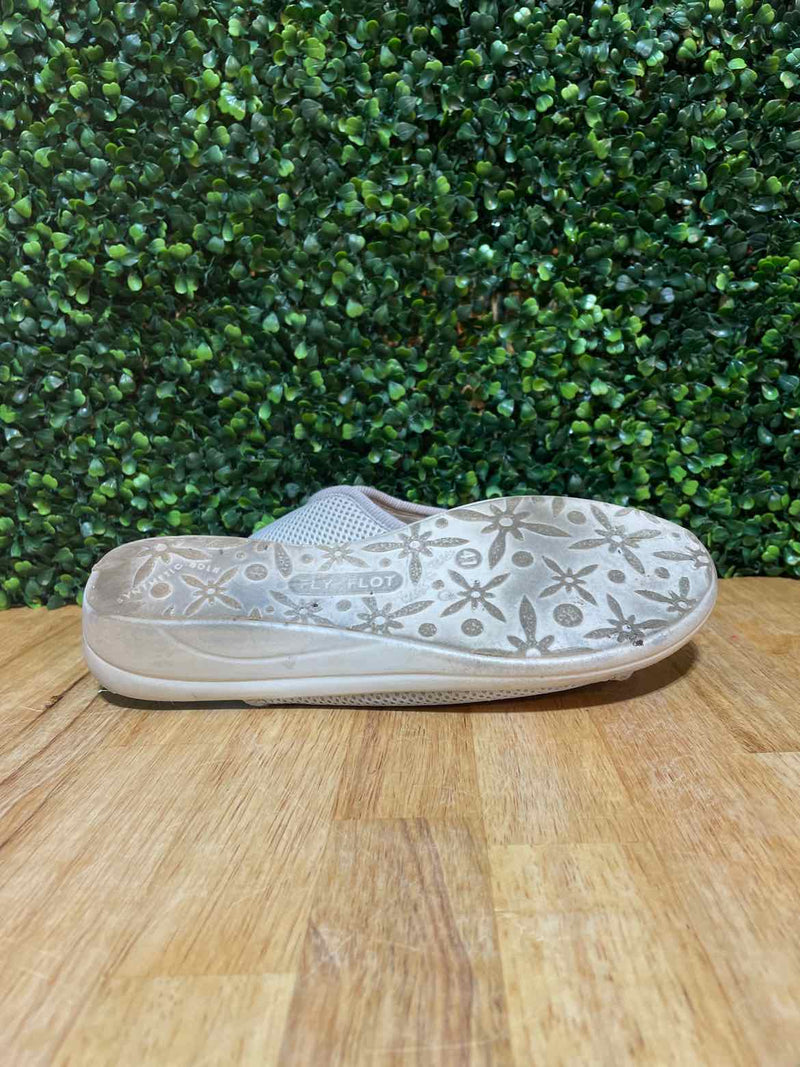 Shoe Size 9.5 Fly Flot Shoes