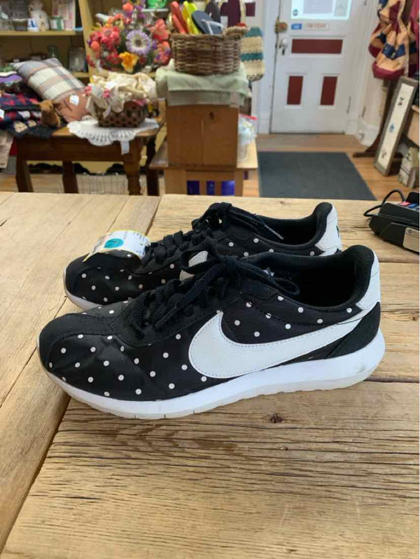 Shoe Size 7.5 Nike Sneakers