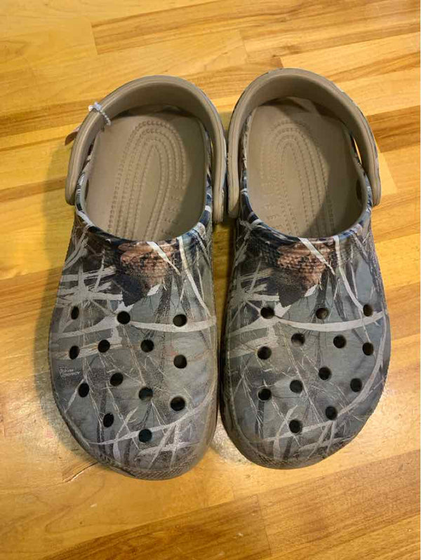 Shoe Size 11 Crocs Sandals