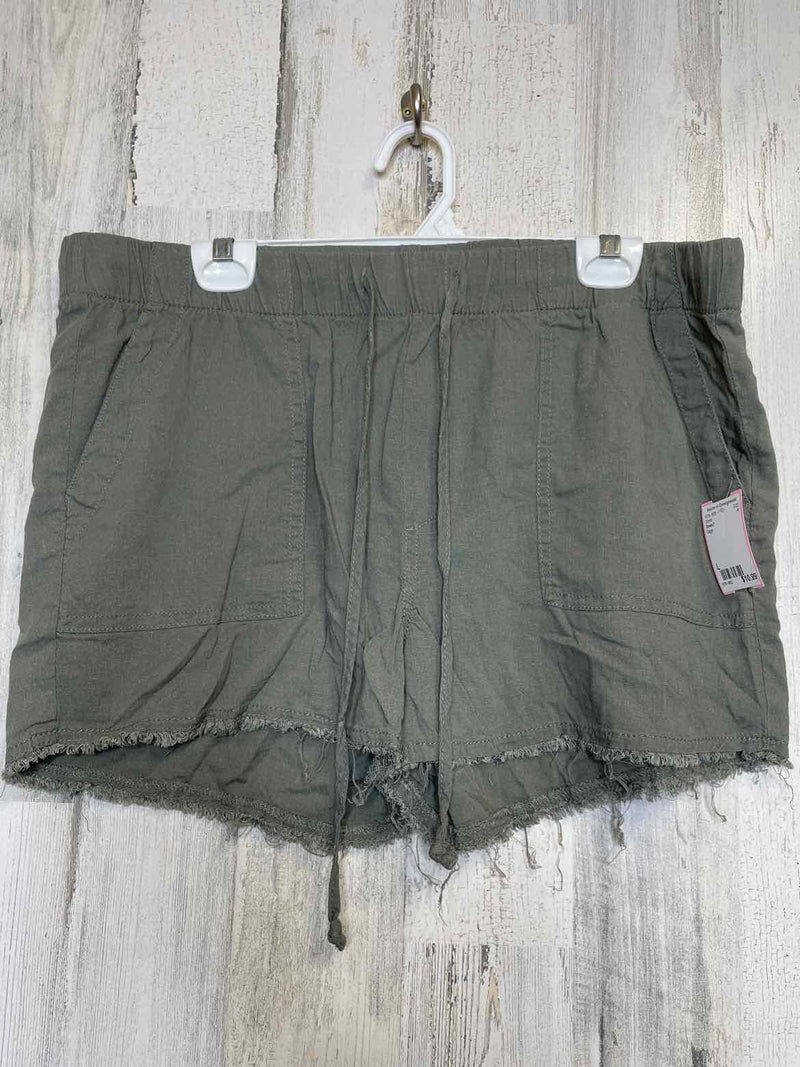 Size L Seven7 Shorts