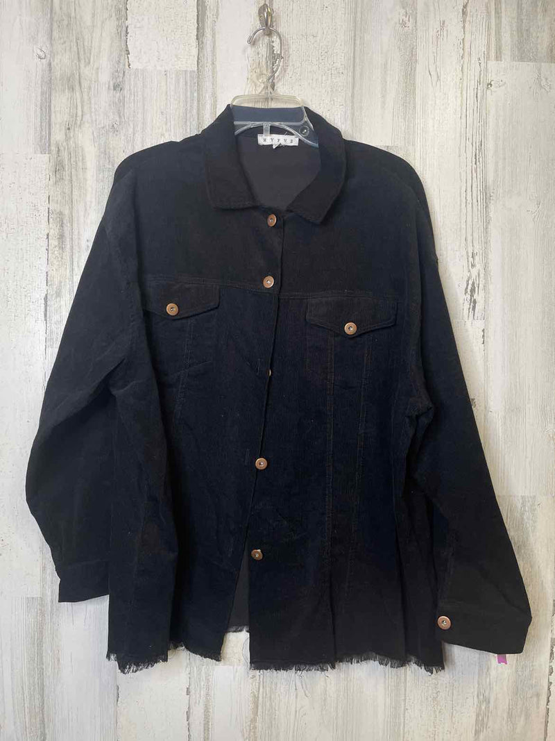 Boutique Size L Shirt