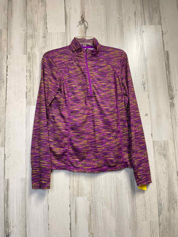 Size M Xersion Sweatshirt