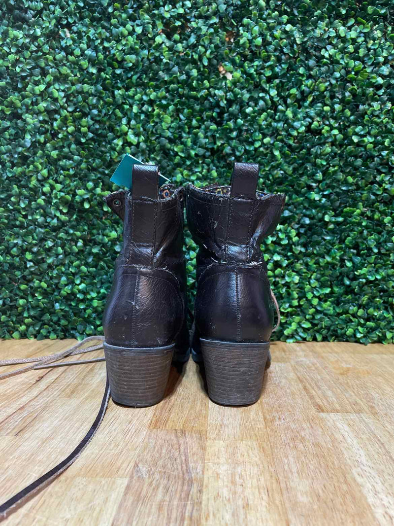 Shoe Size 8 Rocket Dog Boots