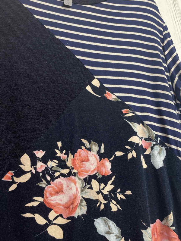 Honeyme Size XL Shirt