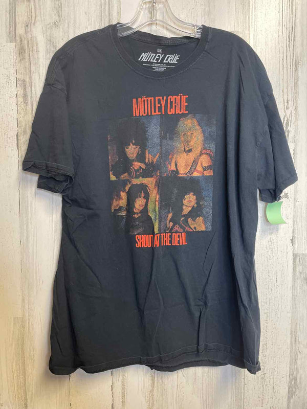 Size 2XL Boutique Shirt
