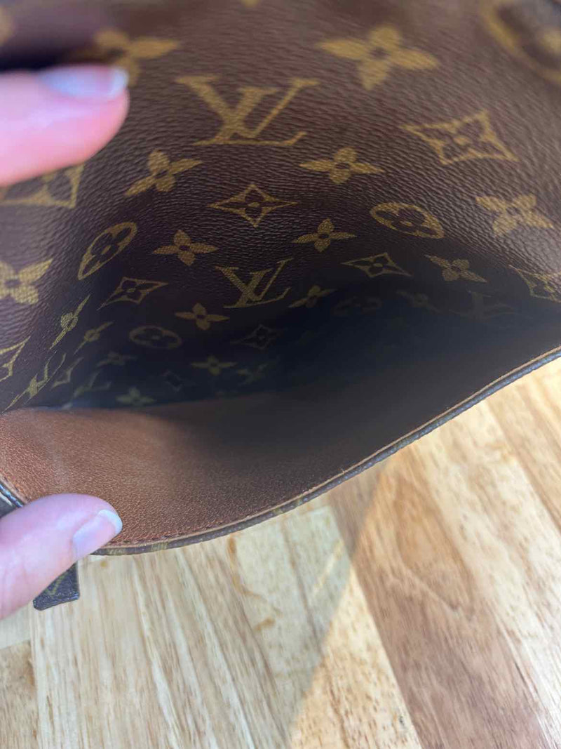 Louis Vuitton Purse