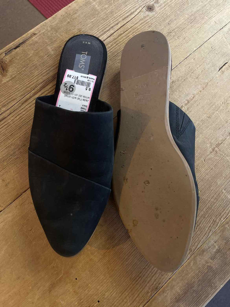 Shoe Size 9.5 TOMS Shoes