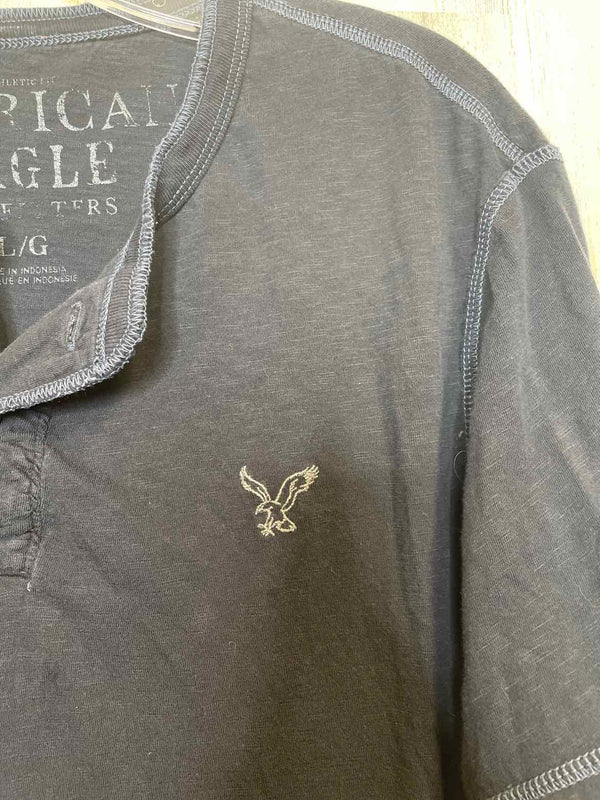 Size L American Eagle Shirt