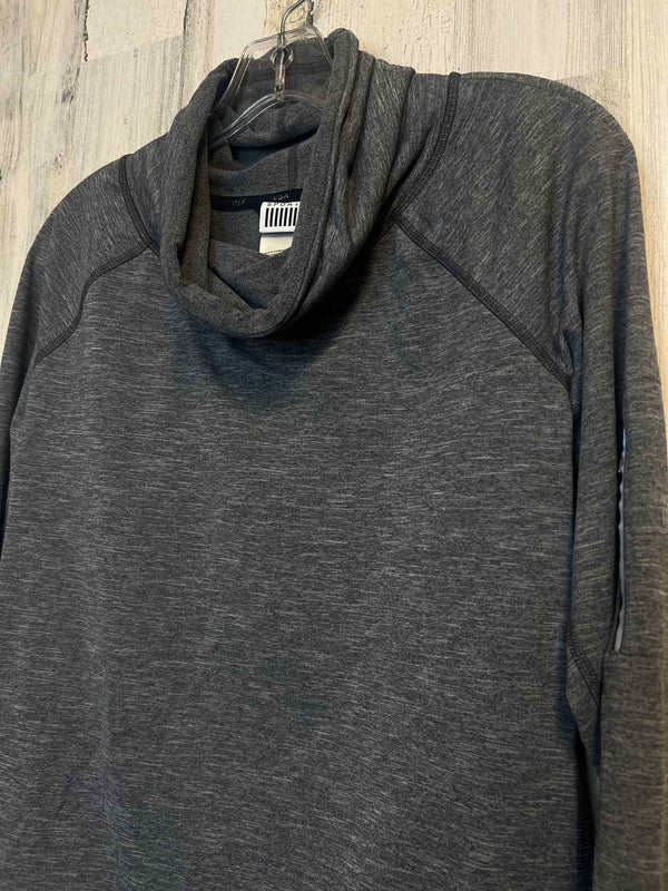 Victoria Sport Size S Sweater