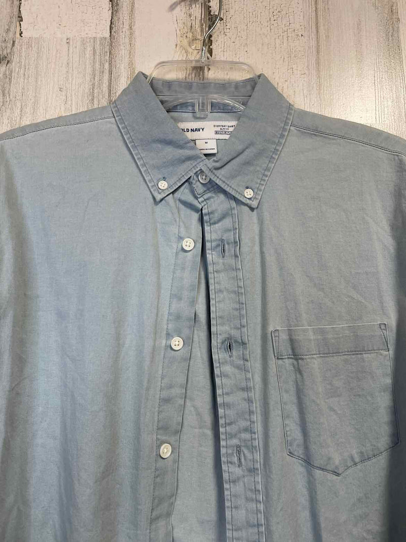 Size M Old Navy Shirt