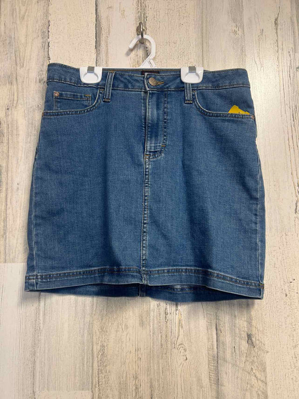 Size 10 Lee Skort