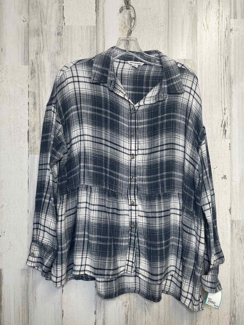 American Eagle Size XXS Shirt