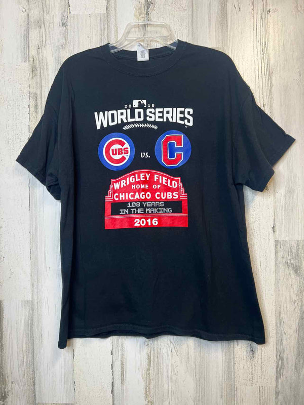 Size XL Gildan Shirt