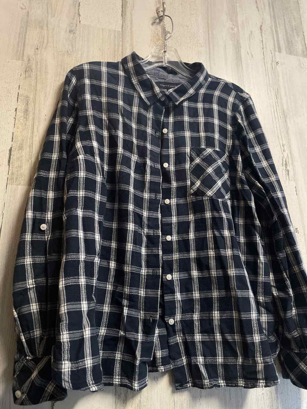 Tommy Hilfiger Size L Shirt