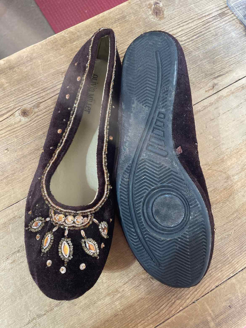 Shoe Size 8.5 Olivia Miller Shoes