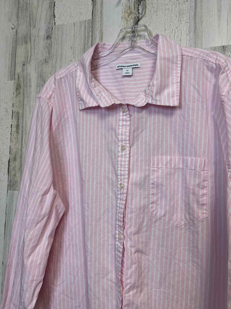 Amazon Essentials Size XXL Shirt