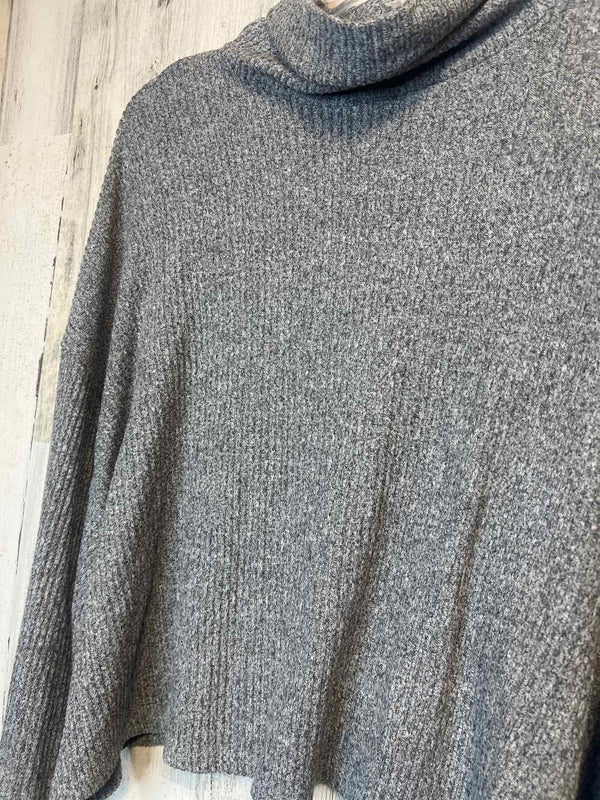 Hollister Size M Shirt