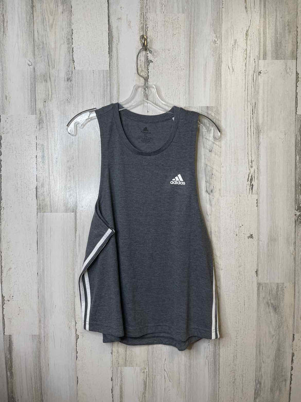 Adidas Size XL Shirt