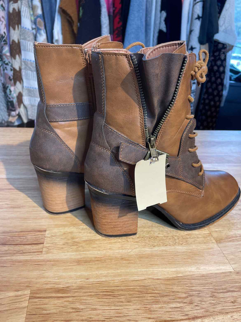 9.5 Boutique Boots