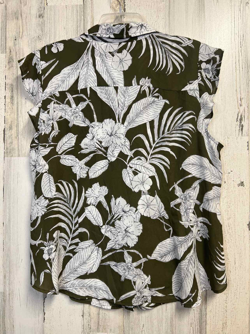 Liz Claiborne Size XL Shirt