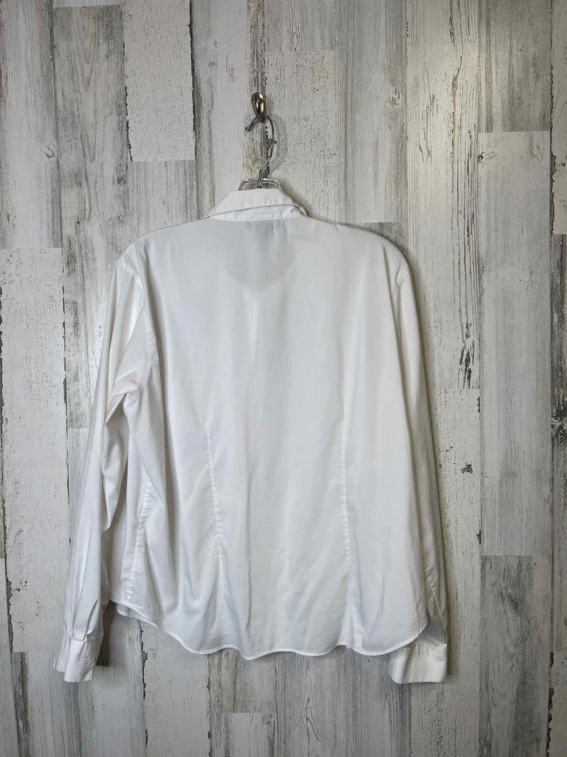 Boutique Size L Shirt