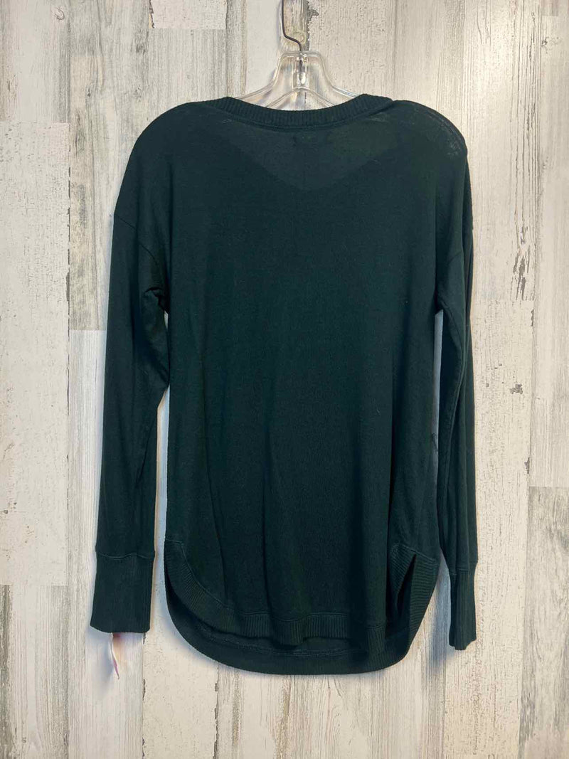 Maurices Size M Shirt