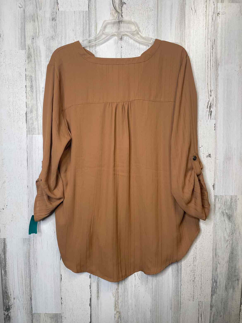 Maurices Size XL Shirt