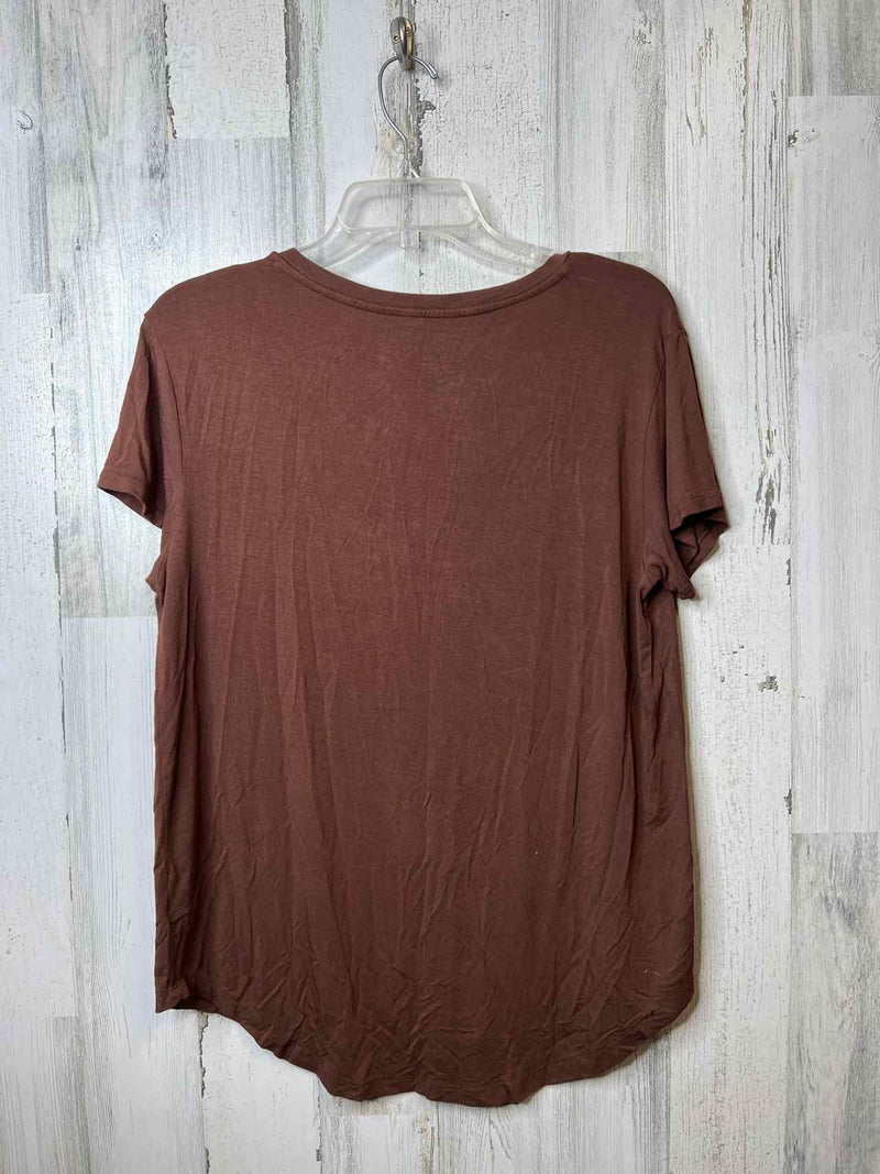 American Eagle Size M Shirt