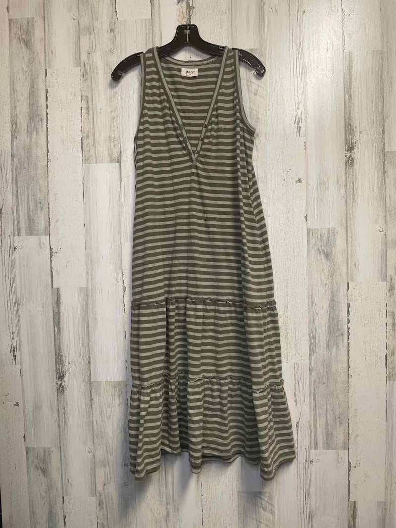 Size M PACT Dress