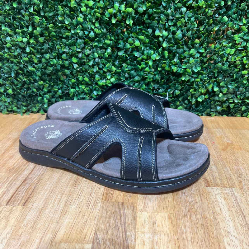 11 Dockers Sandals