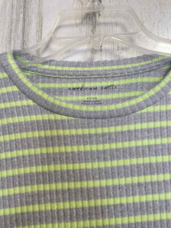American Eagle Size S Shirt