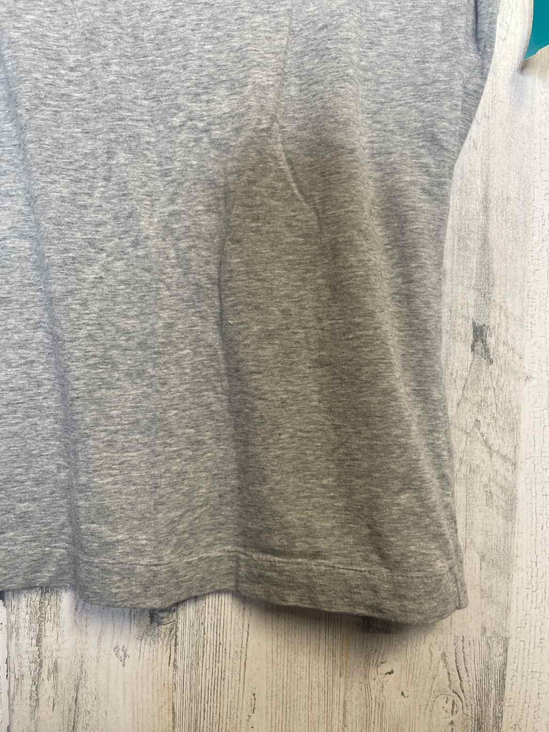 GAP Size M Shirt