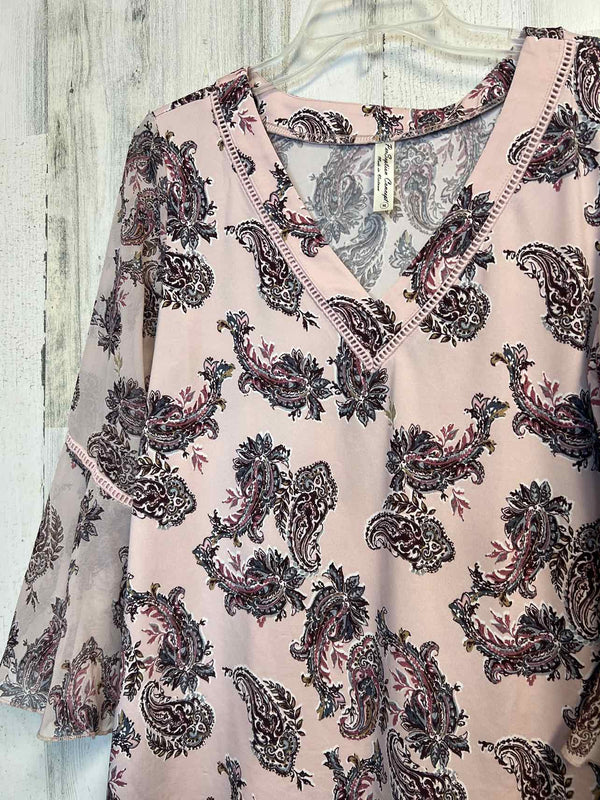Boutique Size M Shirt