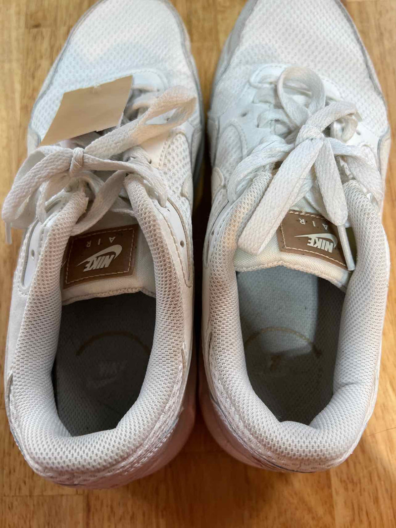 Shoe Size 8.5 Nike Sneakers