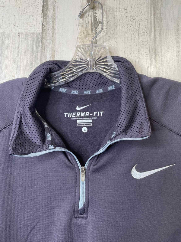 Nike Size L Sweater